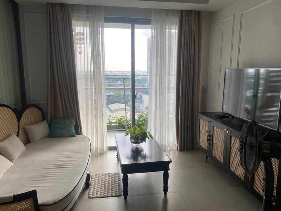 River Panorama 2 Bedroom Indochina+canal River View
